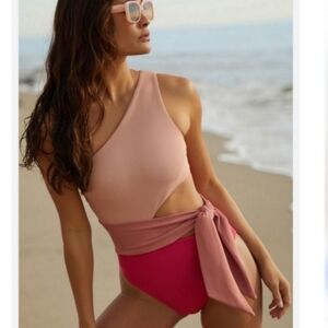 New!Beach Riot‎ Claire One Piece Swimsuit